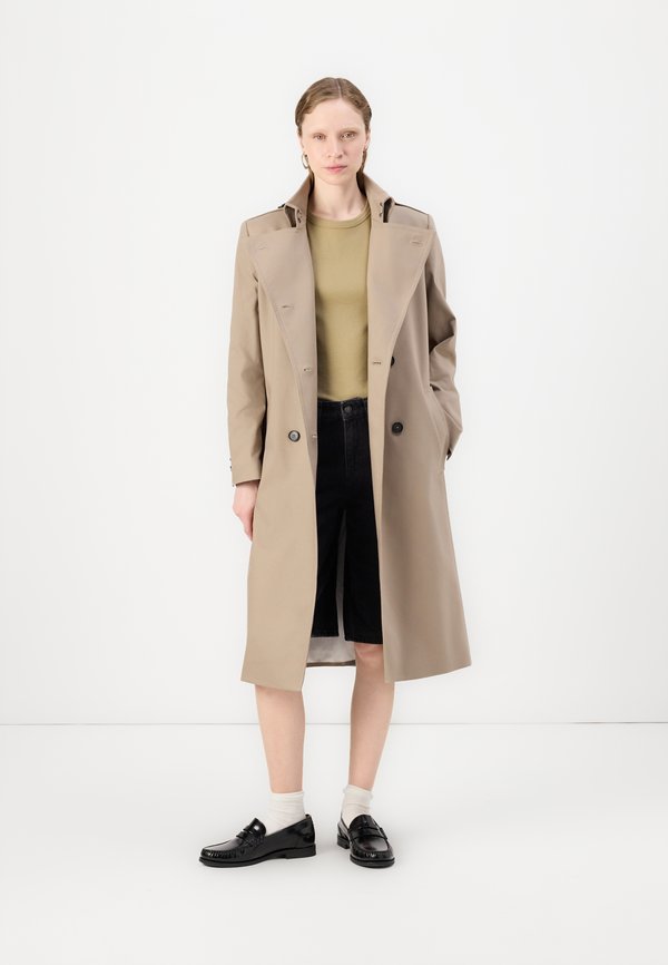 PIETHILL - Trenchcoat2