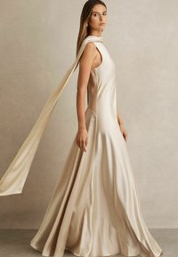 Reiss Společenské šaty - champagne
