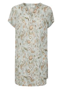 Blouse bleu clair avec un motif floral cachemire en vert et pêche. Fabriquée en tissu lisse, elle présente des manches courtes et un décolleté en V.