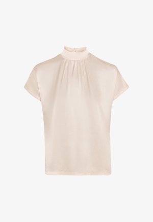 Top a maniche corte color beige chiaro con collo alto, caratterizzato da pieghe sottili sul giogo e una texture del tessuto liscia e lucida.