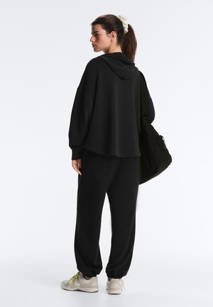 OYSHO SOFT TOUCH WITH ZIP - Hanorac - black