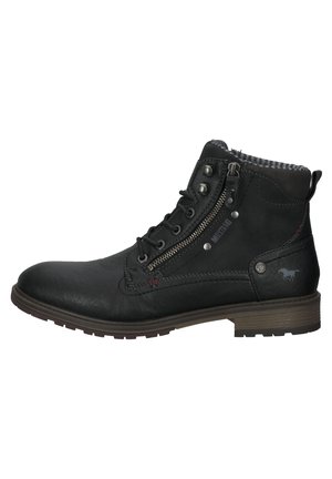 Bottine en cuir noir avec fermeture éclair latérale, lacets à l'avant, semelle texturée marron et doublure en tissu à carreaux visible au niveau du col.