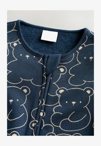 Selezionato, navy bear