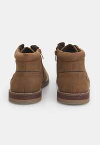 Bata Stivaletti stringati - brown