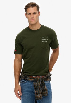 Superdry & Co UTILITY - Camiseta estampada - surplus goods olive green