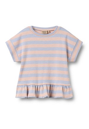 Chemise à manches courtes pour tout-petit avec des rayures horizontales roses et bleu clair et un ourlet à volants sur fond blanc.