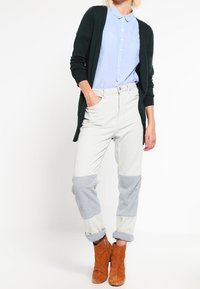 Zalando Essentials Strickjacke - dark green