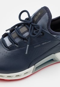 ECCO BIOM C4 - Golfcipők - marine