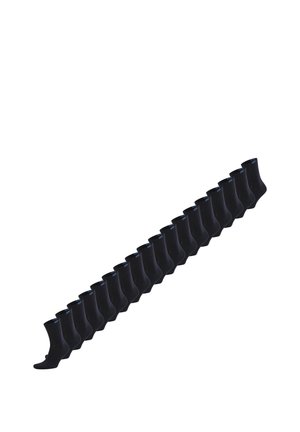 Czarne skarpetki do kostki ułożone w rzędzie, ukazujące gładką teksturę i wyprofilowany kształt, z kontrastującymi kolorowymi akcentami na górze.