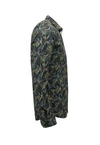 Knopenoverhemd van donkere stof met een groen en bruin bladerenpatroon, voorzien van een kraag, lange mouwen en een multiton botanisch patroon.