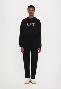 EA7 Emporio Armani - TRACKSUIT SET - Trainingspak - black Miniatuurafbeelding 1