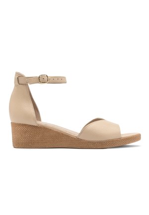 Sandali s polno peto - beige