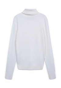 Weißer Pullover mit hohem Kragen, langen Ärmeln und gerippten Bündchen. Glatte Textur, minimales Design, keine sichtbaren Muster oder Akzente.