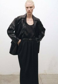 Mango Blouse - black