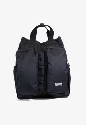 Sac à dos Black Palladium avec deux grandes poches avant zippées, double poignée et fermeture à boucle en tissu en haut.