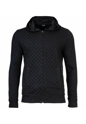 Černá mikina na zip s jemným geometrickým vzorem, předními kapsami, ribbovanými manžetami a kapucí, vystavená na bílém pozadí.