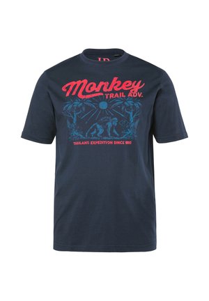Marineblaues T-Shirt mit rotem "Monkey Trail Adv."-Schriftzug, blauer Affengrafik, Palmen, Sonne und dem Text "Thailand Expedition Seit 1880".