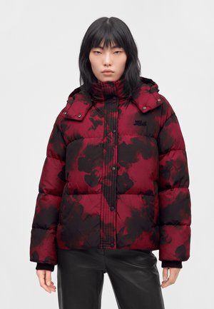 KARL LAGERFELD, ESSENTIAL PUFFER JACKET - Doudoune - rouge