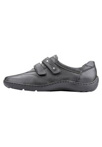 Zwarte leren schoen met een gestructureerde afwerking, verstelbare klittenbandsluitingen, ronde neus en een stevige rubberen zool.