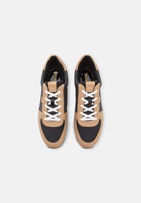 MICHAEL Michael Kors Tenisky - black