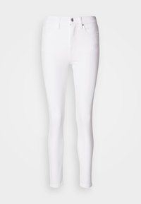 Pantalones vaqueros blancos ajustados de cintura alta con cierre frontal de botones y cremallera, bolsillos delanteros y trabillas para cinturón sobre un fondo liso.