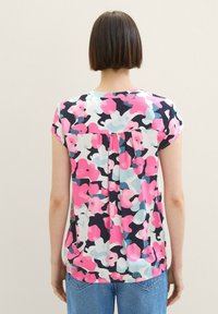 TOM TAILOR Blůza - pink colorful floral design