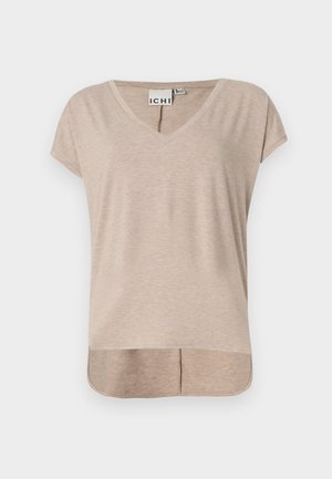 Tricou bej cu mânecă scurtă și decolteu în V, având o tăietură dreaptă și un tiv mai scurt în față. Confectionat dintr-un material moale și ușor, cu un model subtil de nuanțe.