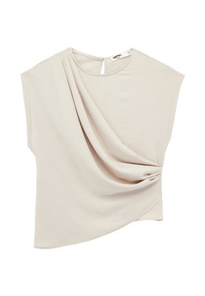 Blusa beige a maniche corte con tessuto drappeggiato asimmetrico e scollo rotondo con chiusura a bottone a occhiello piccolo sul retro.