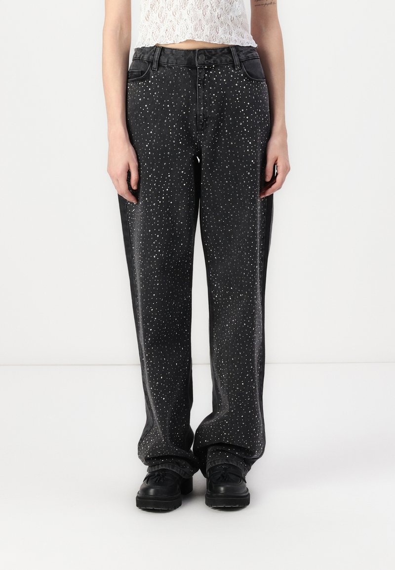 Noisy May NMJANNEL LOOSE - Relaxed fit jeans - black denim