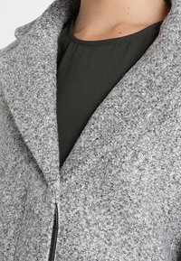 ONLY Krátký kabát - mottled light grey