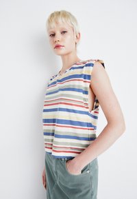 Pepe Jeans EVA - Tričko s potlačou - mousse white