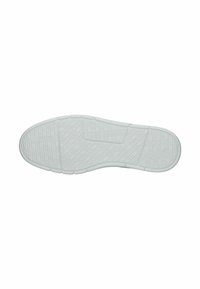Witte rubberen sneaker zool met gestructureerde patronen, waaronder diagonale lijnen en verhoogde secties voor grip. Ronde teen met een lichte kromming.