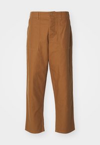 Unselected, light british tan/cacao wow