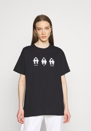 LOVE IS LOVE HUMAN - T-shirt z nadrukiem - black