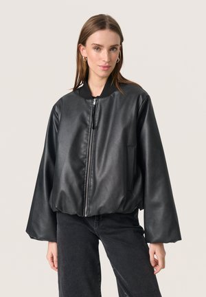Soaked in Luxury Bomberjacks - black