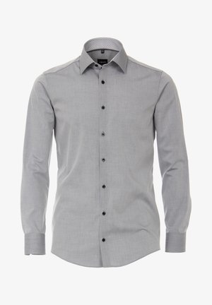 Lichtgrijs herenoverhemd met lange mouwen, zwarte knopen en een patroon aan de binnenkraag, dichtgeknoopt en frontaal getoond.