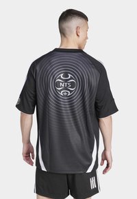 adidas Originals ADIDAS NTS RADIO - Sports T-shirt - black
