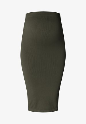 Olijfgroene geribde midi-jurk met een aangesloten silhoeët, voorzien van een gladde tailleband en zonder zichtbare hardware of patronen.
