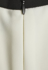 Lauren Ralph Lauren Pouzdrové šaty - black