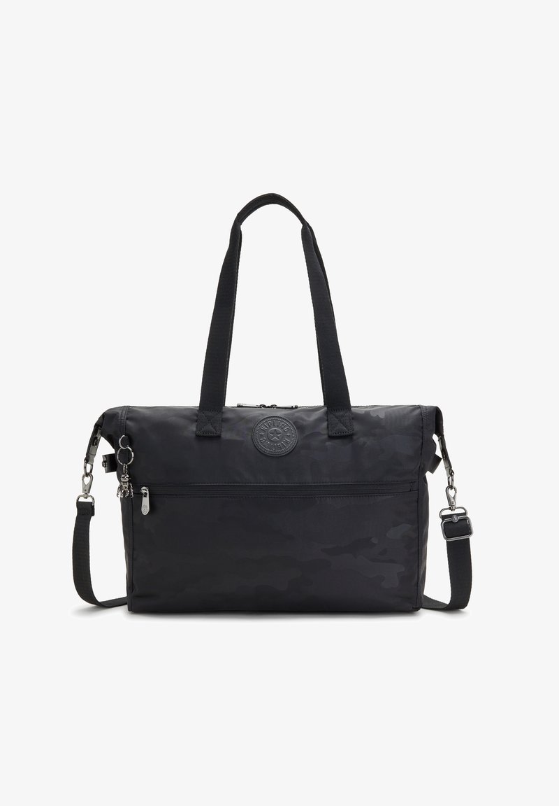 Sort nylon totebag med camouflage-mønster, top zip lukning, justerbar skulderrem og frontlommes lynlås med logo detaljer.