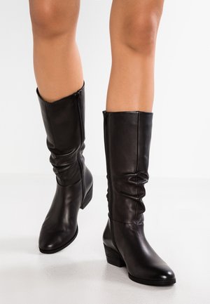 Boots - black