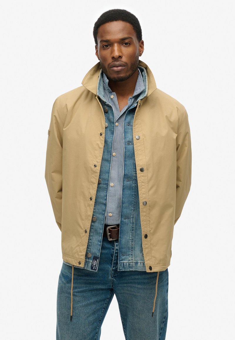 Superdry - Jas - classic tan brown, Vergroten