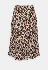 Falda midi con estampado de leopardo en tonos beige, negro y marrón. Fabricada en un tejido liviano, cuenta con un dobladillo acampanado y detalles de volantes.