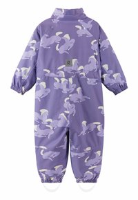 Tuta intera viola per bambini con polsini elasticizzati e motivo di cavalli color porpora chiaro su tutta la superficie.