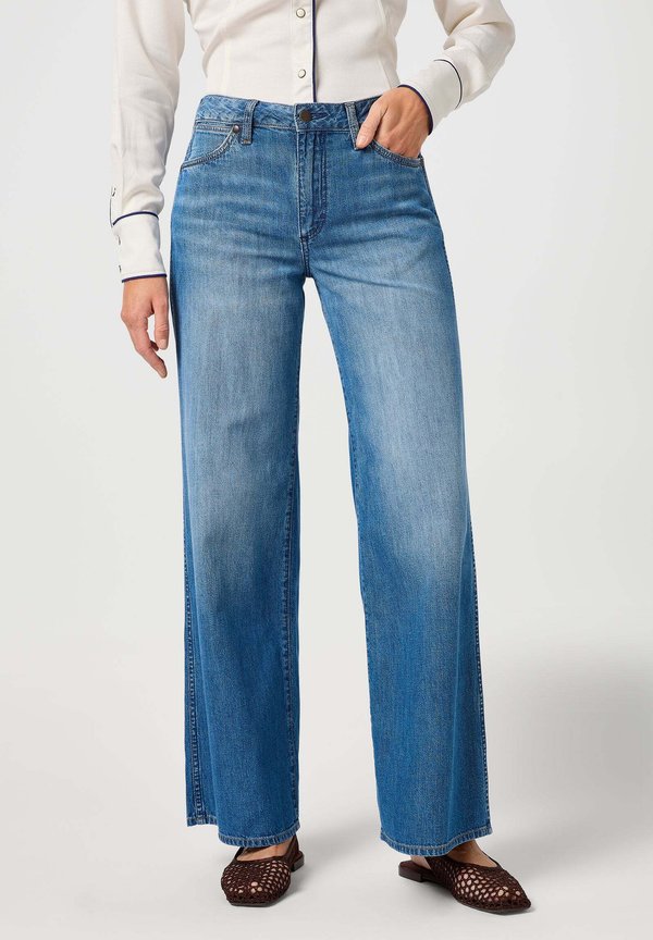 WORLD WIDE - Flared Jeans - light hand