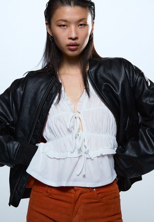 Gina Tricot FRILL TIE FRONT - Tops - offwhite