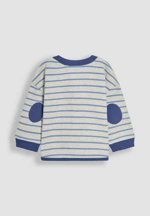 Csíkos, hosszú ujjú felső világos krémszínben és kékben, kék könyökrészletekkel és bordázott kék gallérral. Puha anyag, egyenes hem.