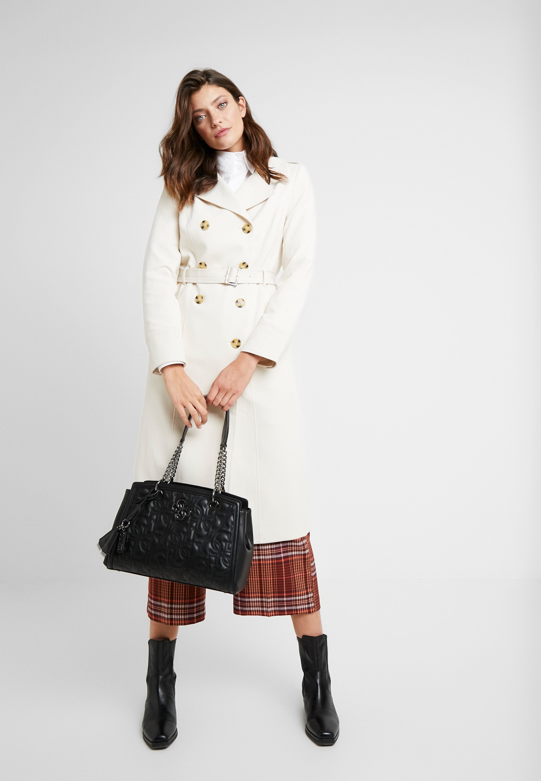 Guess NEW WAVE LUXURY Håndveske black Zalando.no Guess NEW WAVE LUXURY Håndveske black Zalando.no