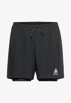Zwarte atletische shorts met een elastische tailleband, verstelbaar koord en binnenvoering. Voorzien van een contrasterend wit logo aan de onderkant van de rechterzijde.