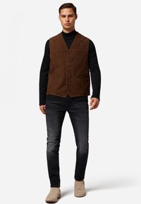 Ricano Weste - brown